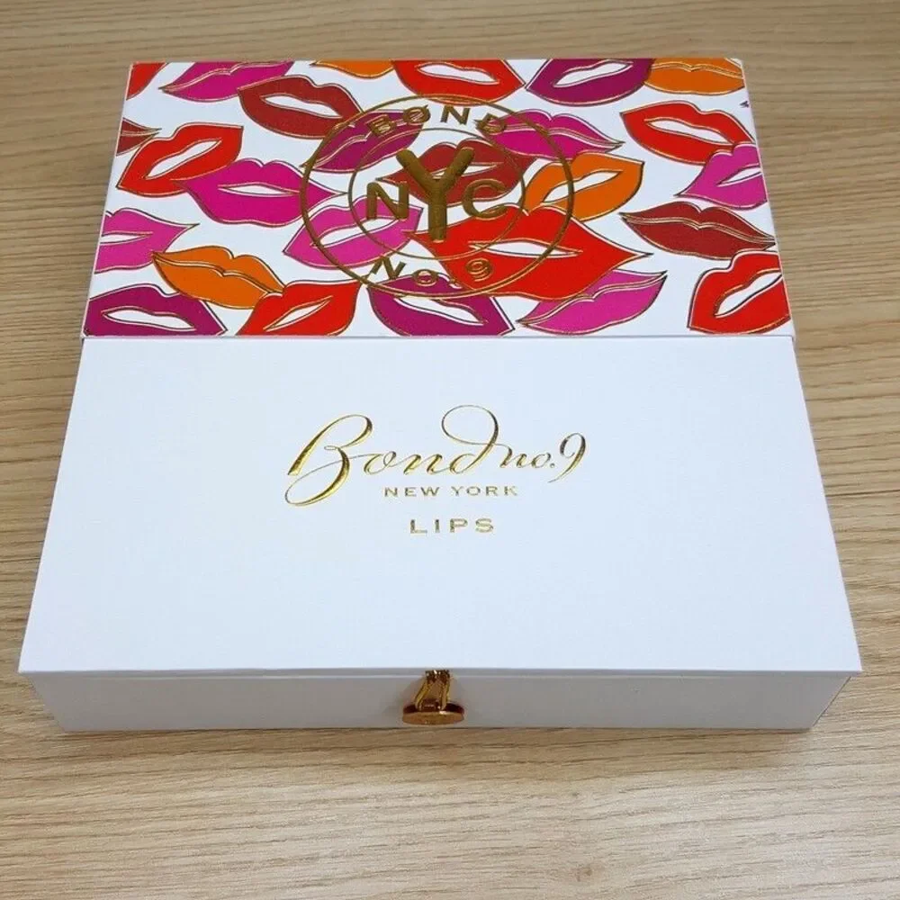 Bond No 9 New York BROADWAY Refillable 2 Piece Lipstick Set Gold Case $130